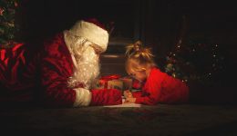 to-alithino-paramithi-ton-christougennon
