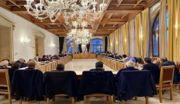 to-iraklio-psachni-lisis-gia