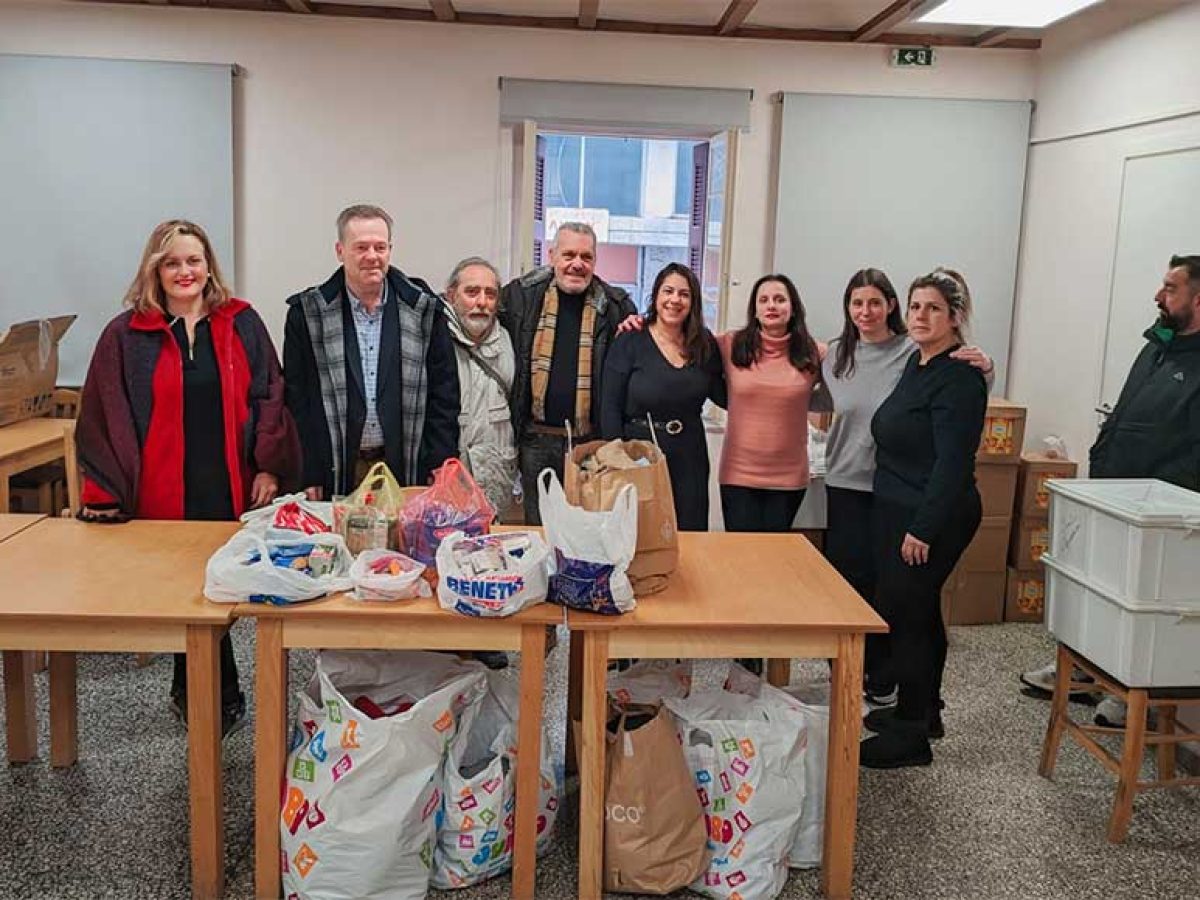 Το Κίνημα Δημοκρατίας παρέδωσε τρόφιμα στις Κοινωνικές Υπηρεσίες του Δήμου Τρικκαίων