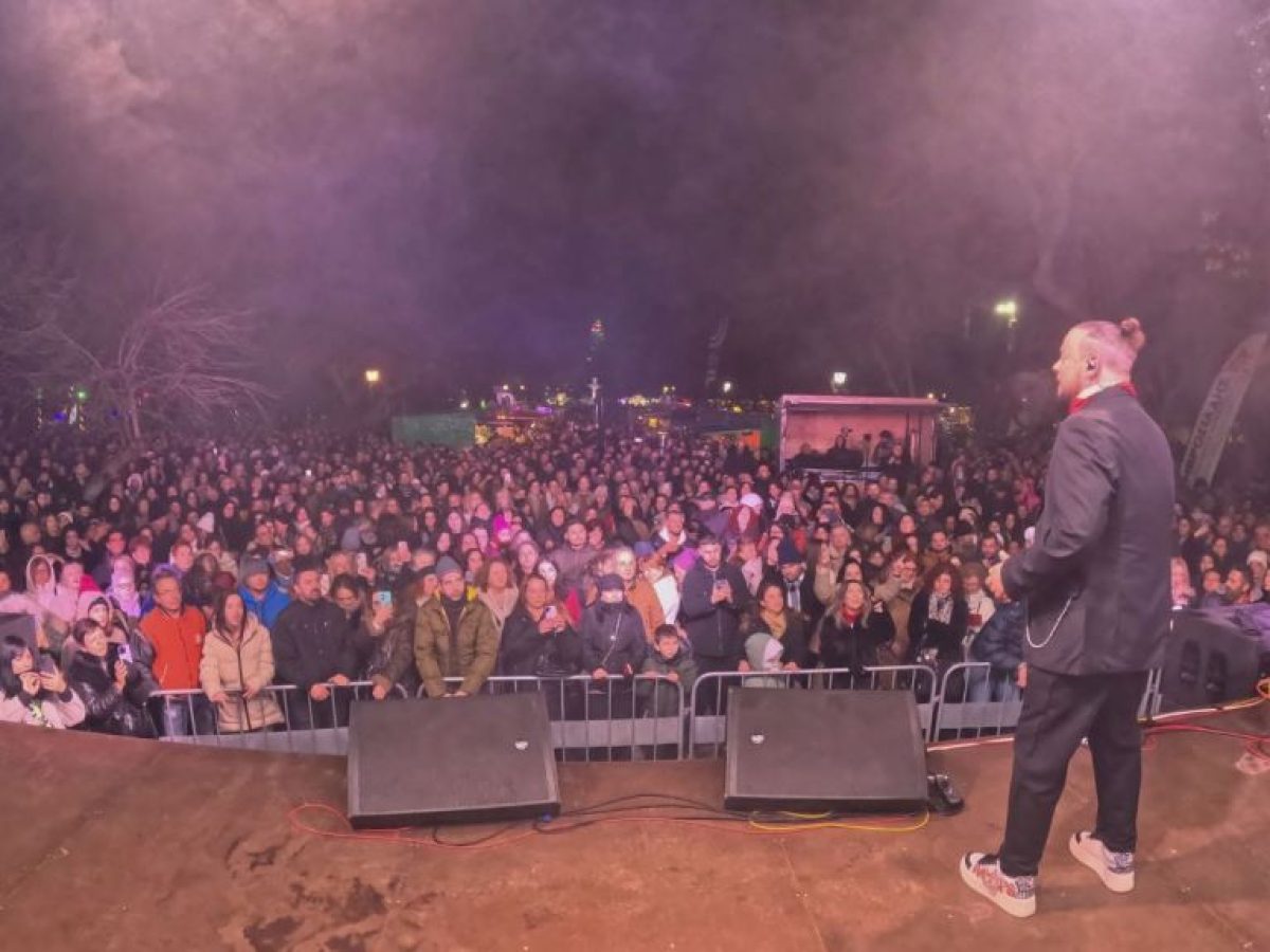 Το Πάρκο των Χρωμάτων….. τραγούδησε με τον Χρήστο Δάντη – Χιλιάδες επισκέπτες σε μια αξέχαστη μουσική βραδιά