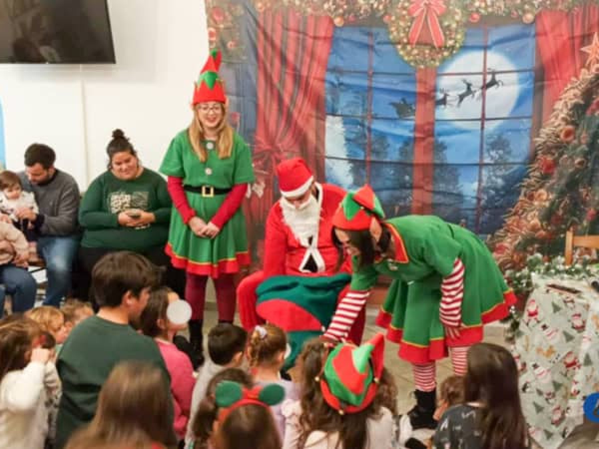 «Το Αστέρι των Χριστουγέννων»: Μια ζεστή Χριστουγεννιάτικη γιορτή για τα παιδιά στη Γαλήνη Νάξου (φώτος)