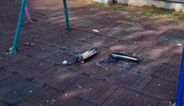 vandalismo-stin-pediki-chara-sti