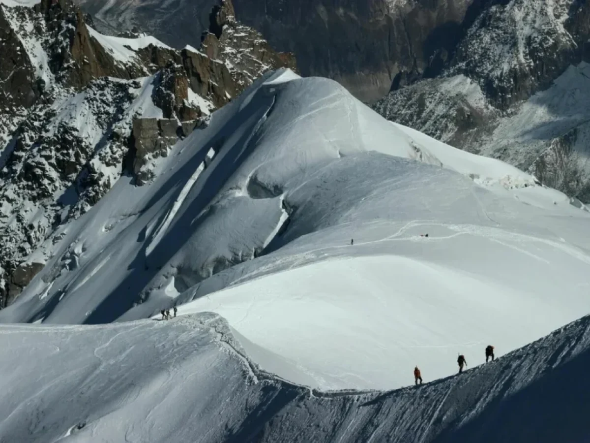 Βαρδούσια: Τραγωδία στα χιόνια – Οι τέσσερις ορειβάτες και η αιτία θανάτου