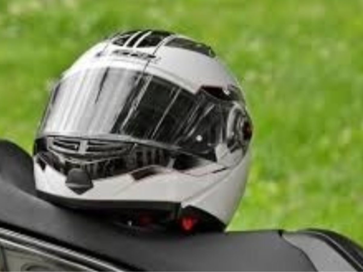 Βεβαιώθηκαν 27 παραβάσεις για μη χρήση κράνους στην Περιφέρεια Πελοποννήσου