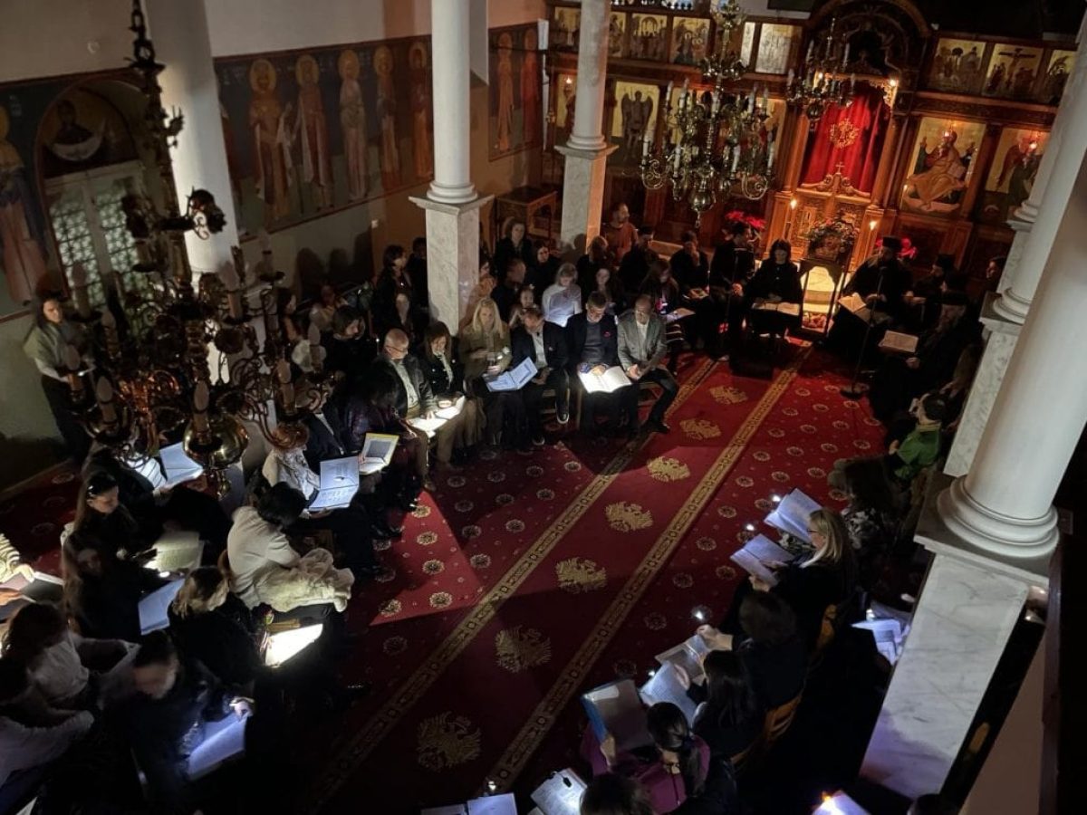 Αγρίνιο: Μία διαφορετική δέηση, αφιερωµένη στους γονείς παιδιών µε αυτισµό- Συγκίνηση για τη Μαριάνθη Σελεβίστα