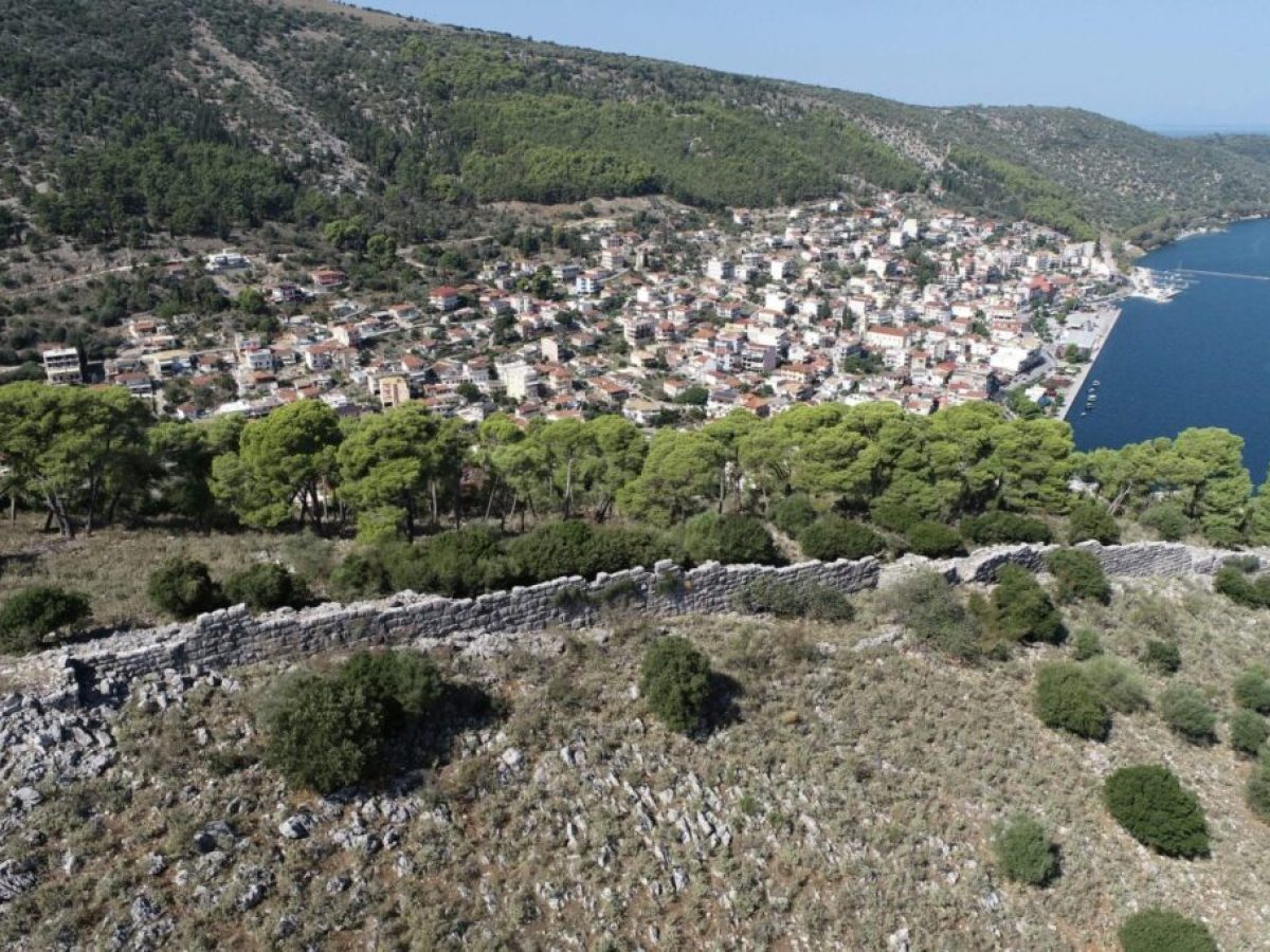 Αμφιλοχία: Μπλόκο στο mega φωτοβολταϊκό από την Εφορεία Αρχαιοτήτων