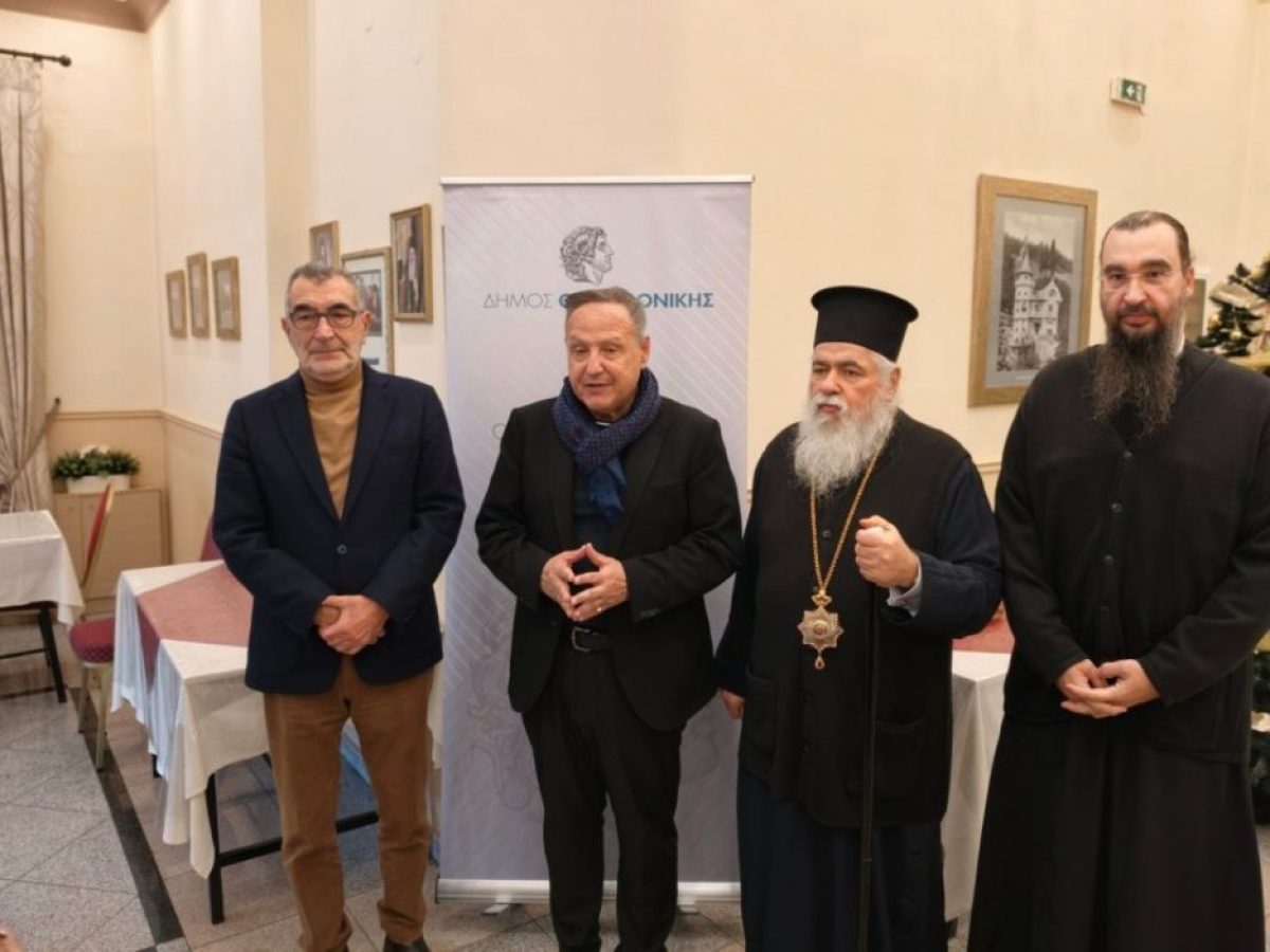 Αγγελούδης και Βαρνάβας σε ενοριακά συσσίτια της Μητρόπολης Νεαπόλως