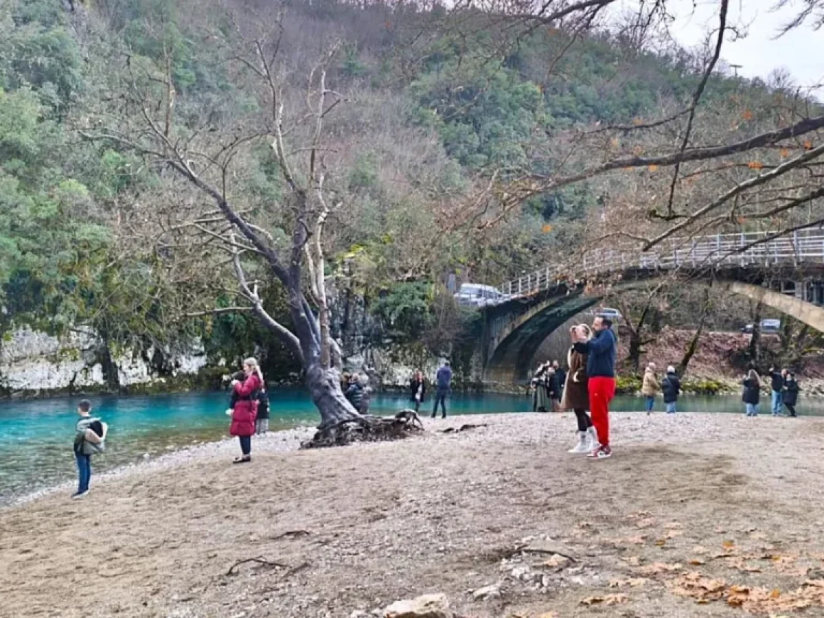 Ανήμερα Χριστουγέννων στο Ζαγόρι – Γεμάτο επισκέπτες  Πάπιγκο και Βοϊδομάτης