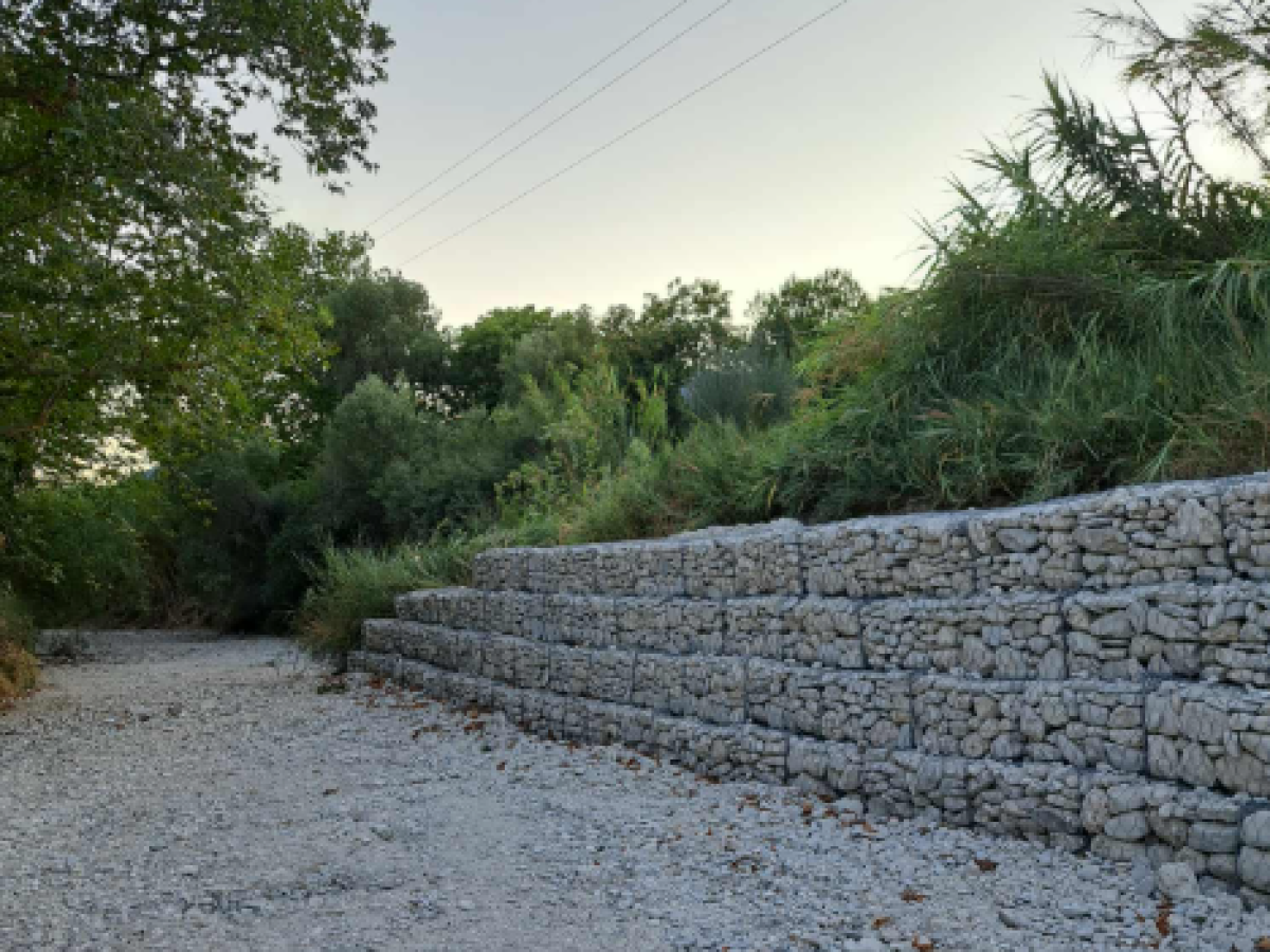 Αντιπλημμυρικά Λευκάδας: Σύγκρουση Δουβίτσα – Τεχνικών Υπηρεσιών για έργο που «δεν φαίνεται» αλλά έχει επιθεωρηθεί