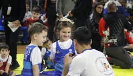 Αps-trikΑlΑ-me-megali-epitichia