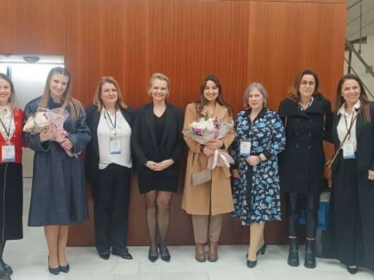 &Alpha;&chi;&alpha;&rho;&nu;έ&sigmaf;: &laquo;&Pi;&rho;&omicron;&kappa;&lambda;ή&sigma;&epsilon;&iota;&sigmaf; &kappa;&alpha;&iota; &Alpha;&delta;&iota;έ&xi;&omicron;&delta;&alpha; &tau;&omicron;&upsilon; &sigma;ύ&gamma;&chi;&rho;&omicron;&nu;&omicron;&upsilon; &gamma;&omicron;&nu;&epsilon;ϊ&kappa;&omicron;ύ &rho;ό&lambda;&omicron;&upsilon;&raquo; &ndash; anattica