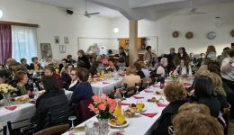 &Alpha;gia-triada-&Alpha;griniou-me-megali