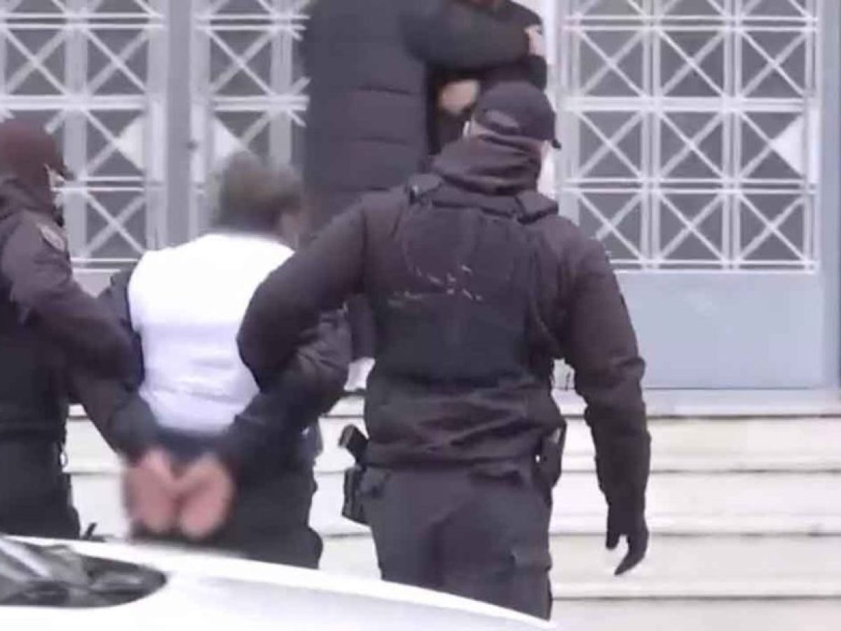 &Alpha;&gamma;&rho;ί&nu;&iota;&omicron;: &laquo;&Tau;&omicron;&nu; &sigma;&kappa;ό&tau;&omega;&sigma;&alpha; &gamma;&iota;&alpha; &nu;&alpha; &mu;&eta; &mu;&epsilon; &sigma;&kappa;&omicron;&tau;ώ&sigma;&epsilon;&iota;&raquo; &iota;&sigma;&chi;&upsilon;&rho;ί&sigma;&tau;&eta;&kappa;&epsilon; &pi;&rho;&iota;&nu; &pi;&rho;&omicron;&phi;&upsilon;&lambda;&alpha;&kappa;&iota;&sigma;&tau;&epsilon;ί &omicron; 44&chi;&rho;&omicron;&nu;&omicron;&sigmaf; &kappa;&alpha;&theta;&rsquo; &omicron;&mu;&omicron;&lambda;&omicron;&gamma;ί&alpha;&nu; &delta;&omicron;&lambda;&omicron;&phi;ό&nu;&omicron;&sigmaf; &tau;&omicron;&upsilon; &kappa;&omicron;&iota;&nu;&omicron;&tau;ά&rho;&chi;&eta;