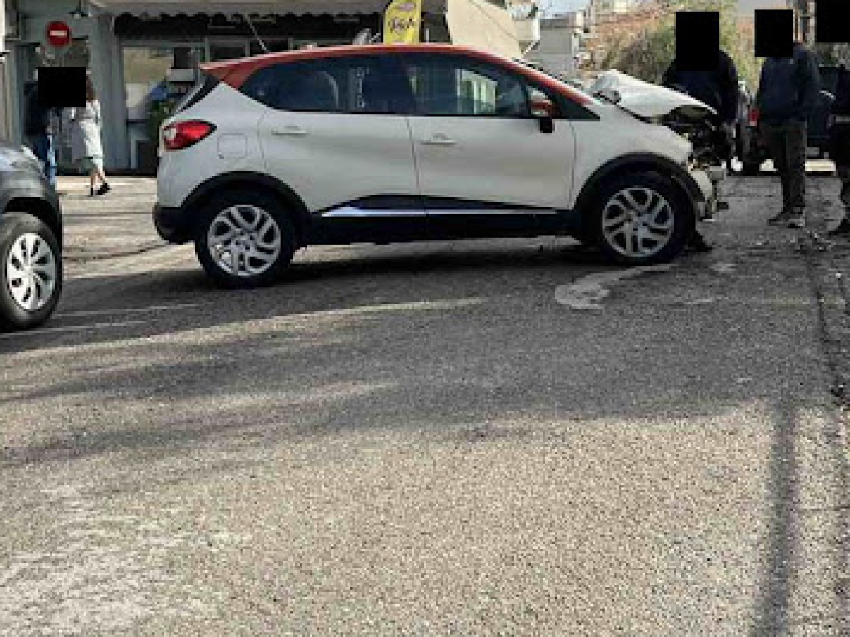 &Alpha;&gamma;&rho;ί&nu;&iota;&omicron;: &Tau;&rho;&omicron;&chi;&alpha;ί&omicron; &mu;&epsilon; &tau;&rho;&alpha;&upsilon;&mu;&alpha;&tau;&iota;&sigma;&mu;ό έ&xi;&omega; &alpha;&pi;ό &tau;&omicron; 3&omicron; &delta;&eta;&mu;&omicron;&tau;&iota;&kappa;ό &sigma;&chi;&omicron;&lambda;&epsilon;ί&omicron; (&phi;&omega;&tau;&omicron;)