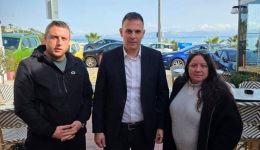 &Alpha;koume-tous-polites-tis-&Alpha;natolikis