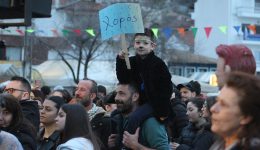 &Alpha;mfilochiotiko-karnavali-2026-tin-kiriaki