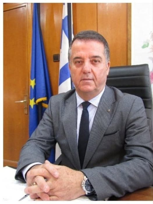 &Alpha;ntiperiferiarchis-pe-rodopis-manolis-tapatzas