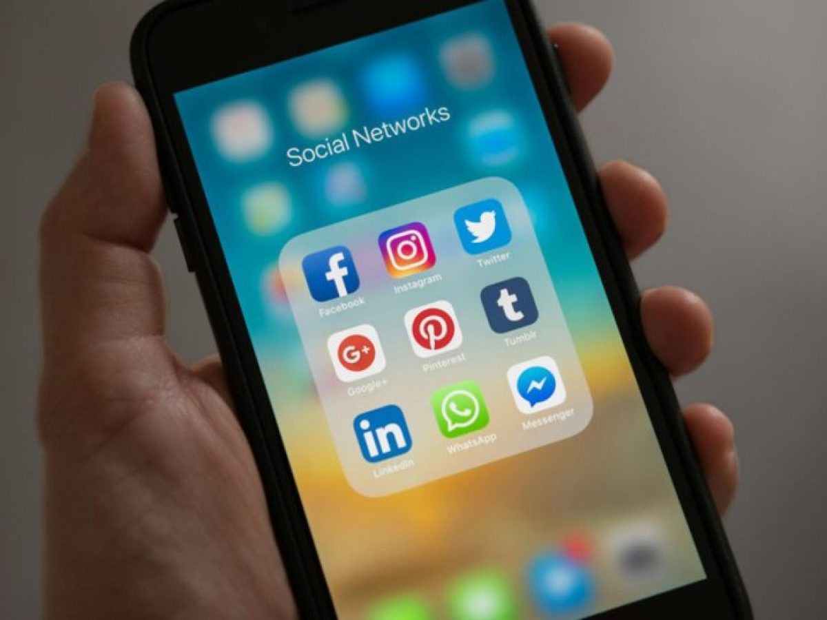 Instagram: Αναστάτωση σε εκατομμύρια χρήστες με μηνύματα για επαναφορά κωδικού