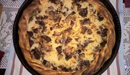 Kreatopita-H-paradosiaki-vasilopita