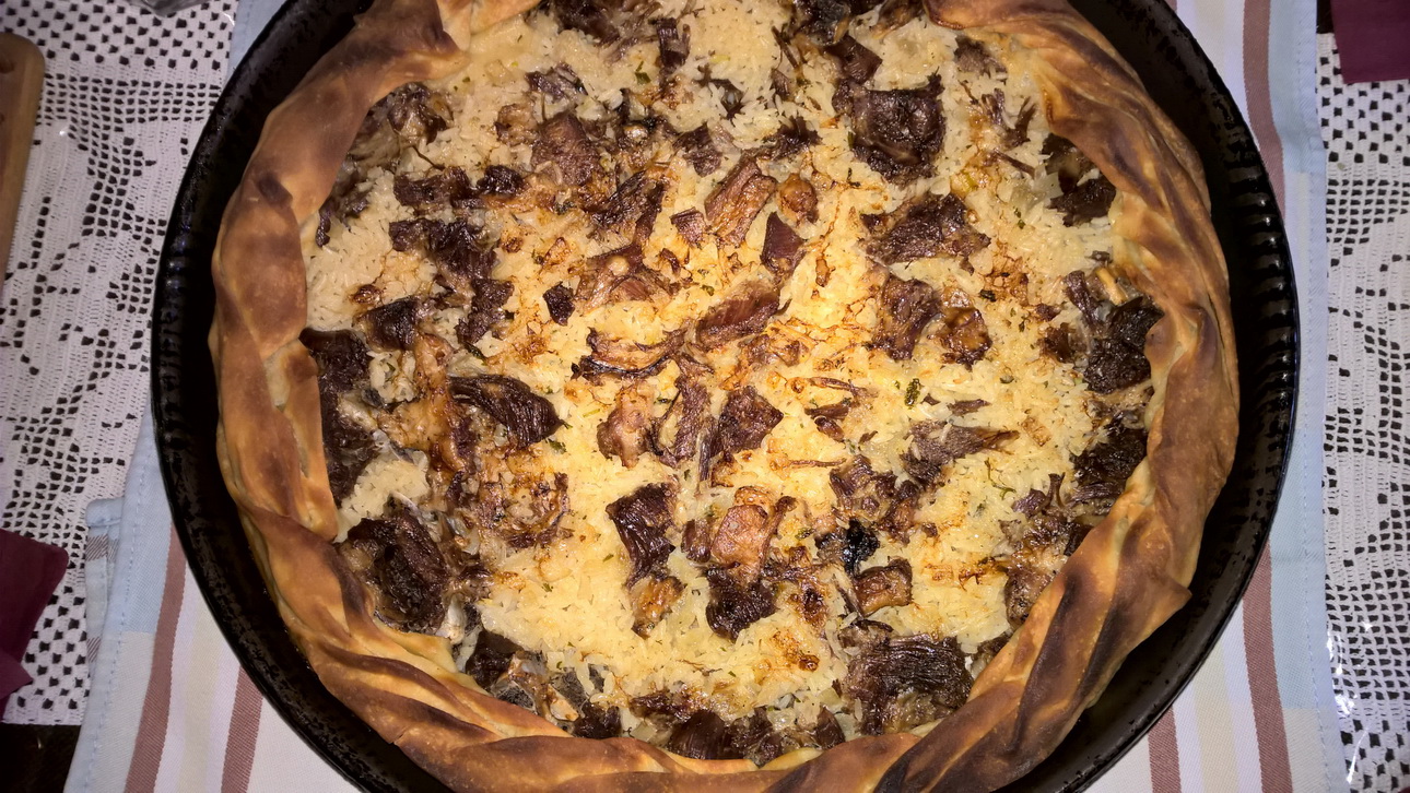 Kreatopita-H-paradosiaki-vasilopita