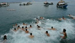 Me-kathe-lamprotita-telesthike-i