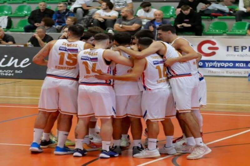National-League-1-niki-protias