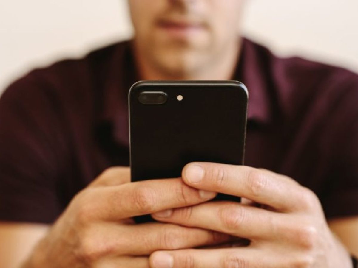 SOS από την Αστυνομία: Μην απαντήσετε σε αυτά τα δύο κινητά τηλέφωνα – Θα σας αδειάσουν τους λογαριασμούς!