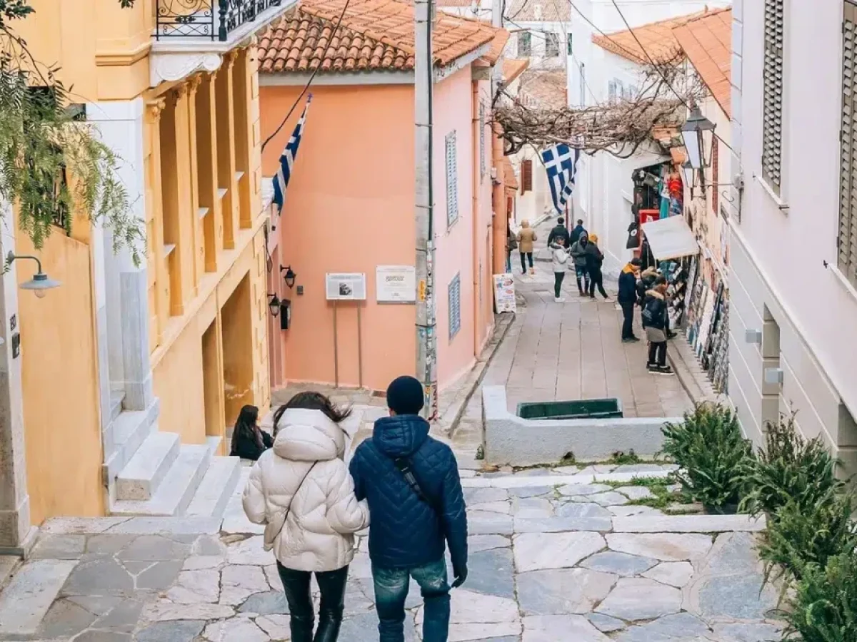 Αυξημένη υγρασία και τοπικές βροχές διαμορφώνουν το σκηνικό του καιρού αύριο σε ολόκληρη τη χώρα