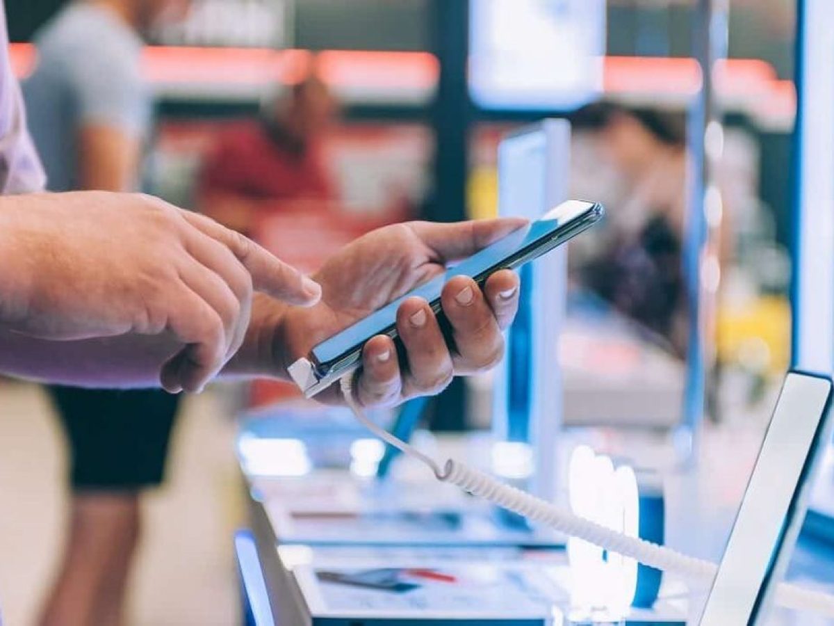 Αύξηση στις τιμές smartphones και laptops με το «καλημέρα» το 2026