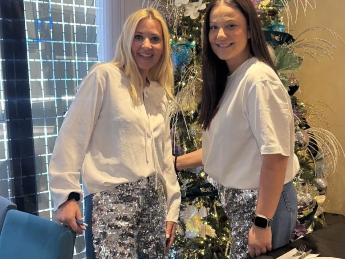 Μπέρδεμα»… που τα κάνει όλα σωστά: επιτυχημένο δίδυμο και φέτος στην καρδιά των γιορτών