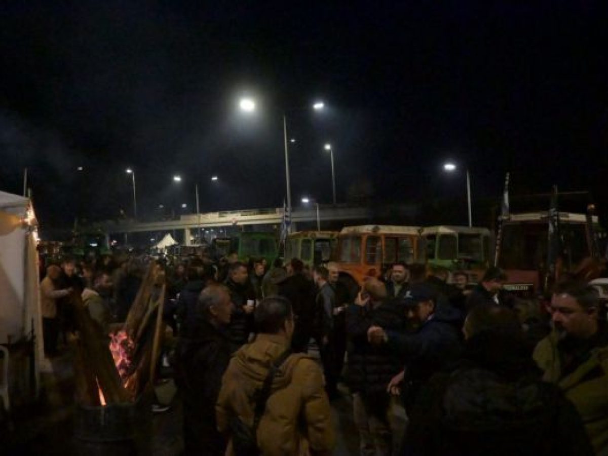 Μπλόκο αγροτών Νίκαιας | Προτείνει κάθοδο των τρακτέρ στην Αθήνα