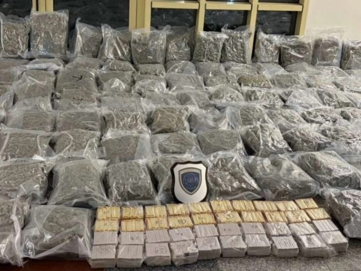 Μπλόκο σε φορτηγό με ναρκωτικά μόλις βγήκε από πλοίο στο Ρίο-Αντίρριο