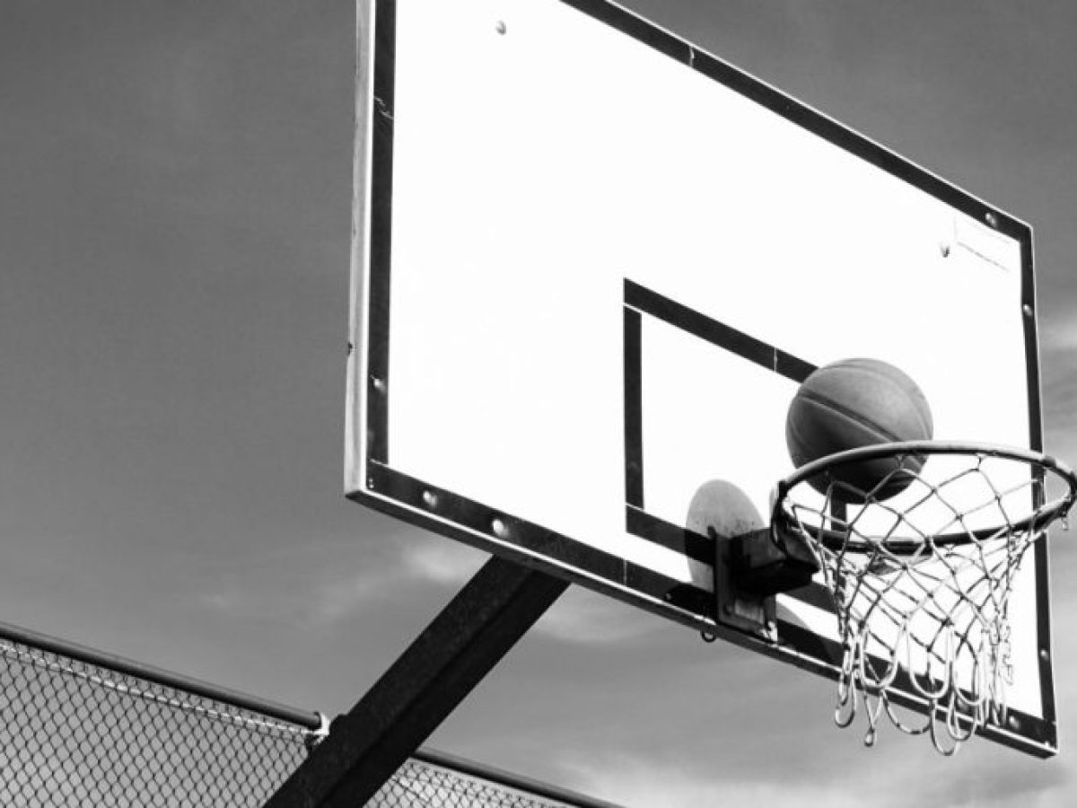 Χαμός σε αγώνα μπάσκετ στο Άργος: Πέταξαν μεταλλικό κιγκλίδωμα και απείλησαν τη φιλοξενούμενη ομάδα!
