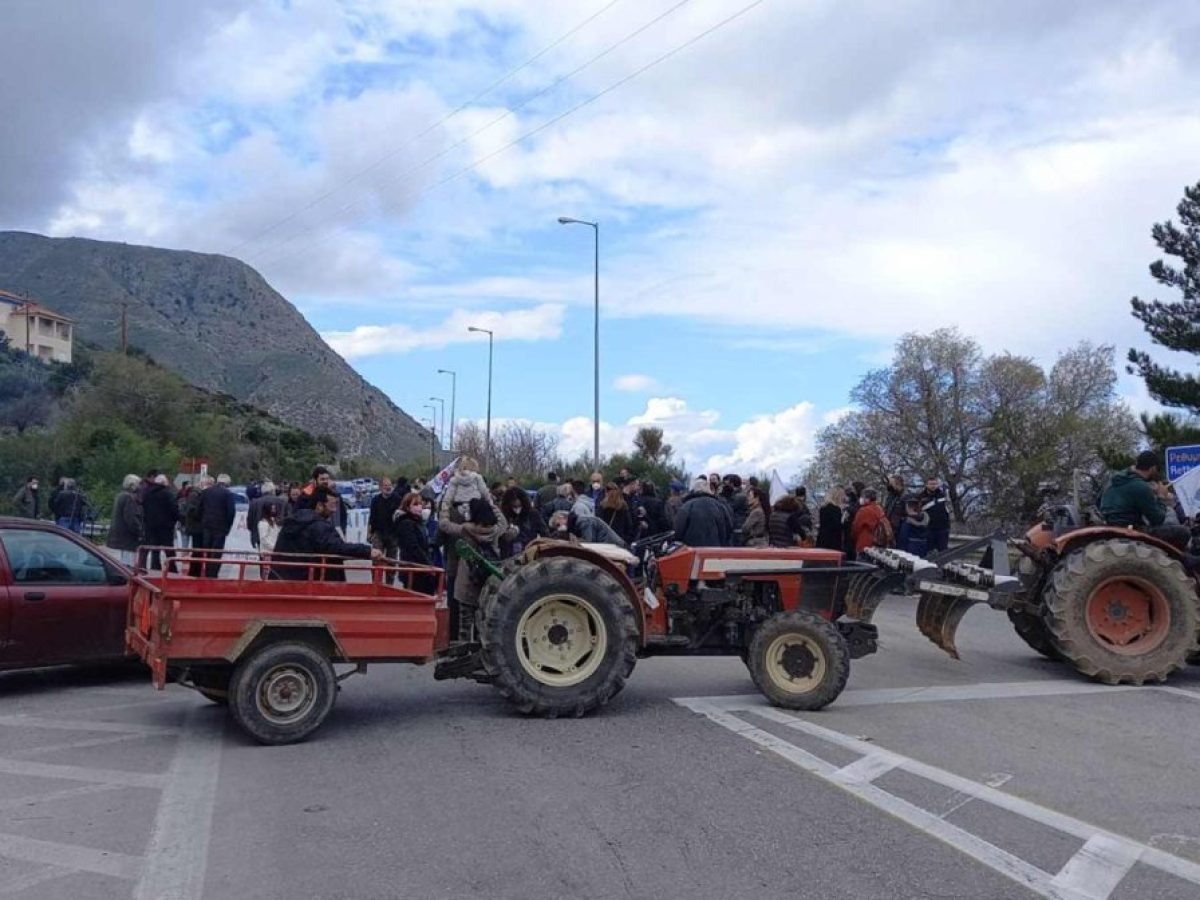 Χανιά: Αύριο αποφασίζουν οι αγρότες μετά τη συνάντηση με Μητσοτάκη