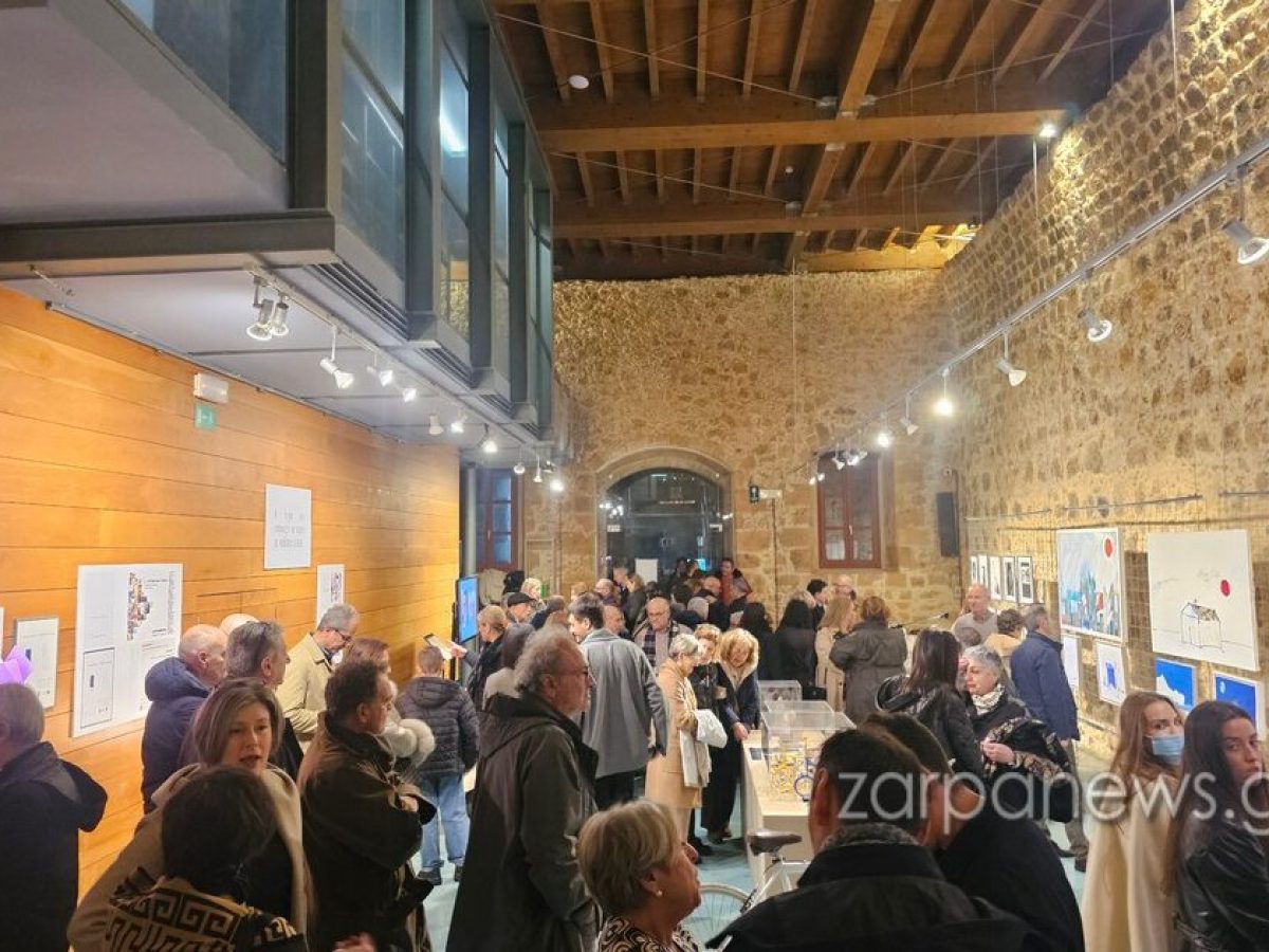Χανιά | Εγκαινιάστηκε η έκθεση “Ίχνη, Σημεία και Τέρατα”, με έργα του Αντώνη Τσουπάκη | Video + Photos