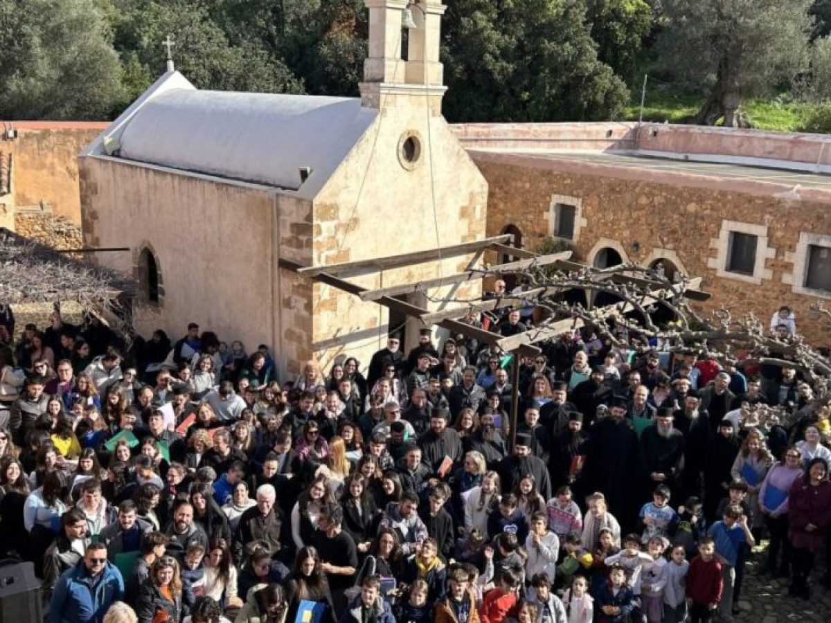 Χανιά | Πραγματοποιήθηκε για ακόμα μια χρονιά η σύναξη νέων στην Ιερά Μονή Χρυσοπηγής