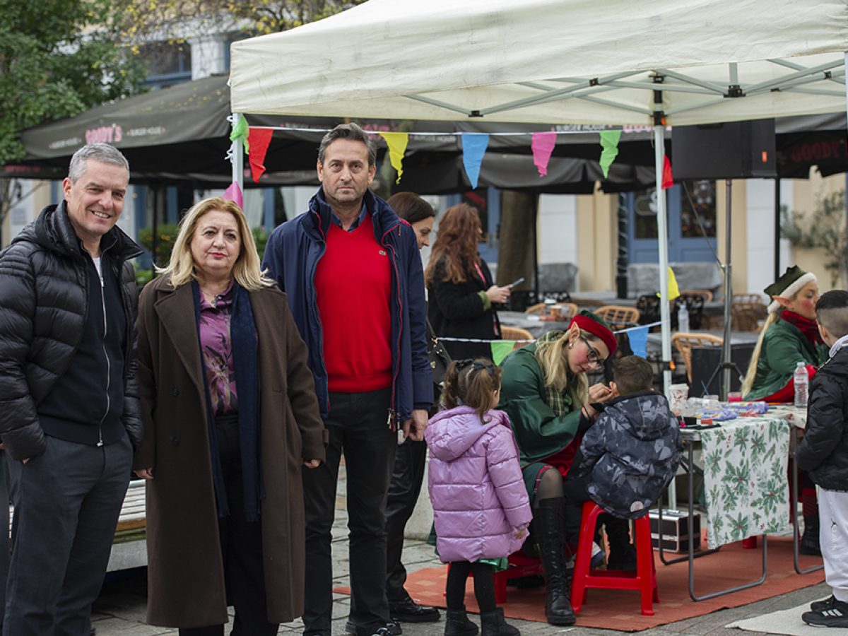 Χριστουγεννιάτικες εκδηλώσεις, μουσική και χαμόγελα για την τόνωση της αγοράς