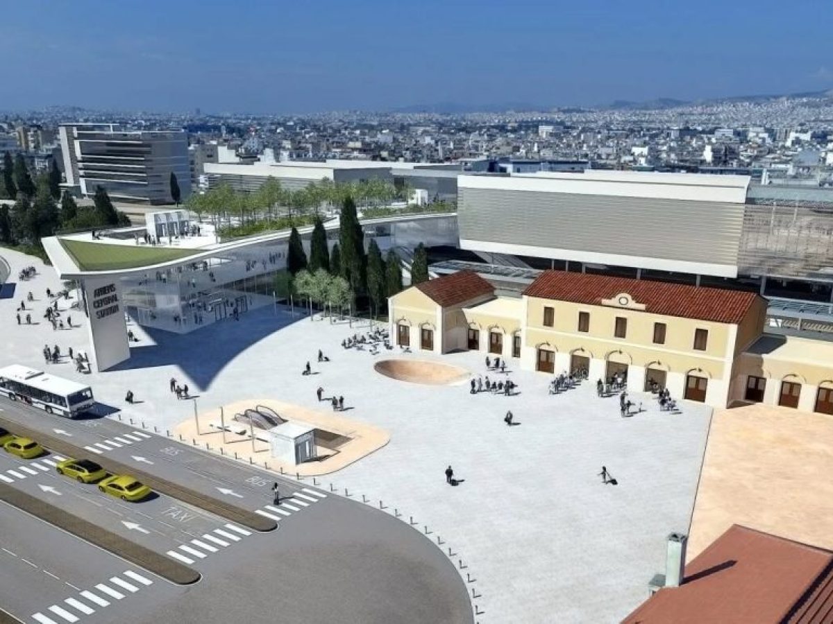 Χρόνια αναμονής και φθορά για το Γαλλικό Σιδηροδρομικό Σταθμό