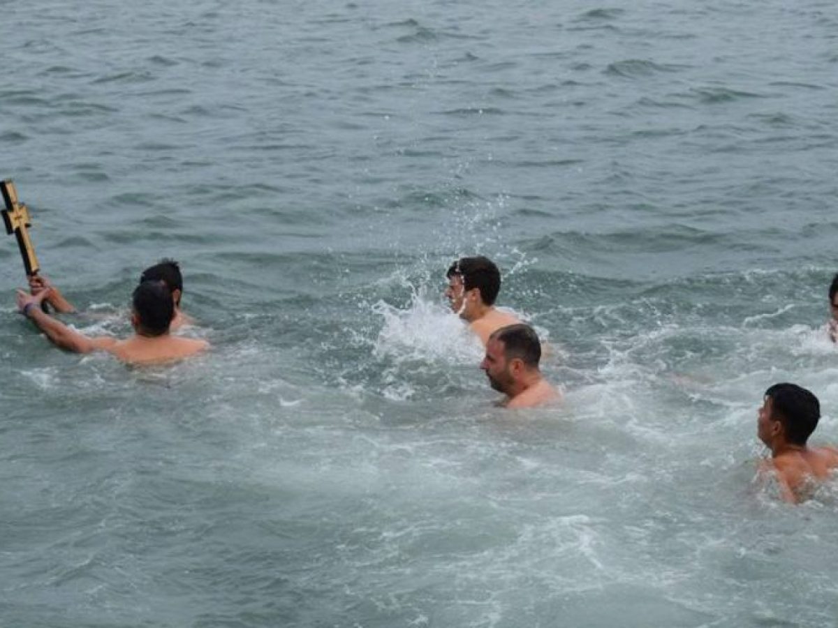 Δεν θα πραγματοποιηθεί η Τελετή Κατάδυσης του Τιμίου Σταυρού αύριο Τρίτη, 6/1, λόγω ισχυρών καιρικών φαινομένων