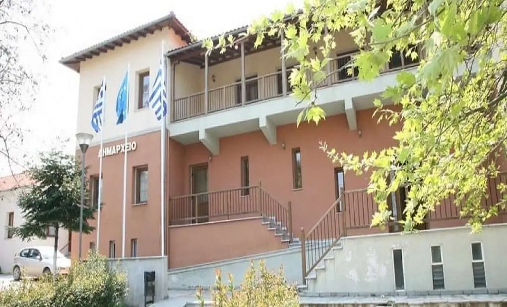 dimos-&Alpha;ristoteli-istorikes-ependisis-80