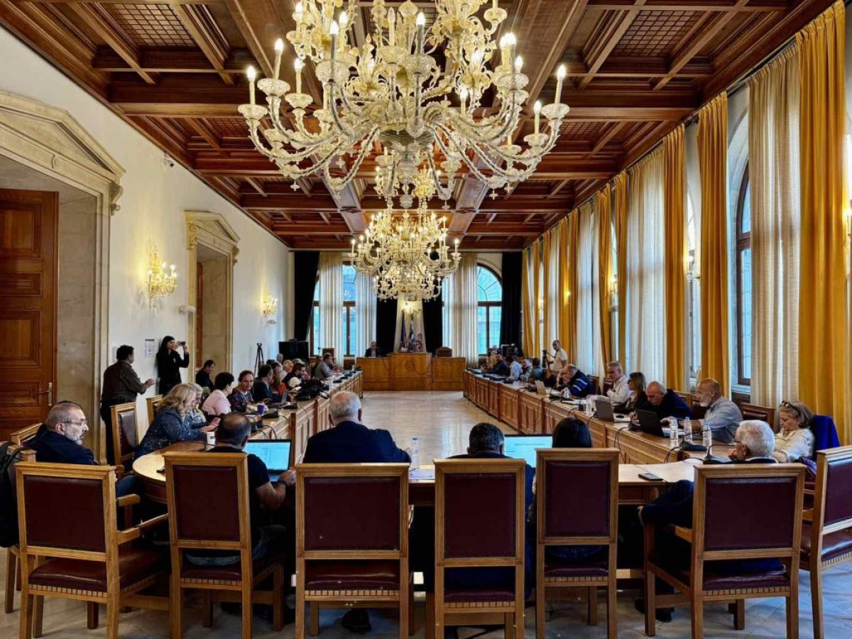 Δήμος Ηρακλείου: Ο ανασχηματισμός καθυστερεί τις αποφάσεις για τα δημοτικά τέλη