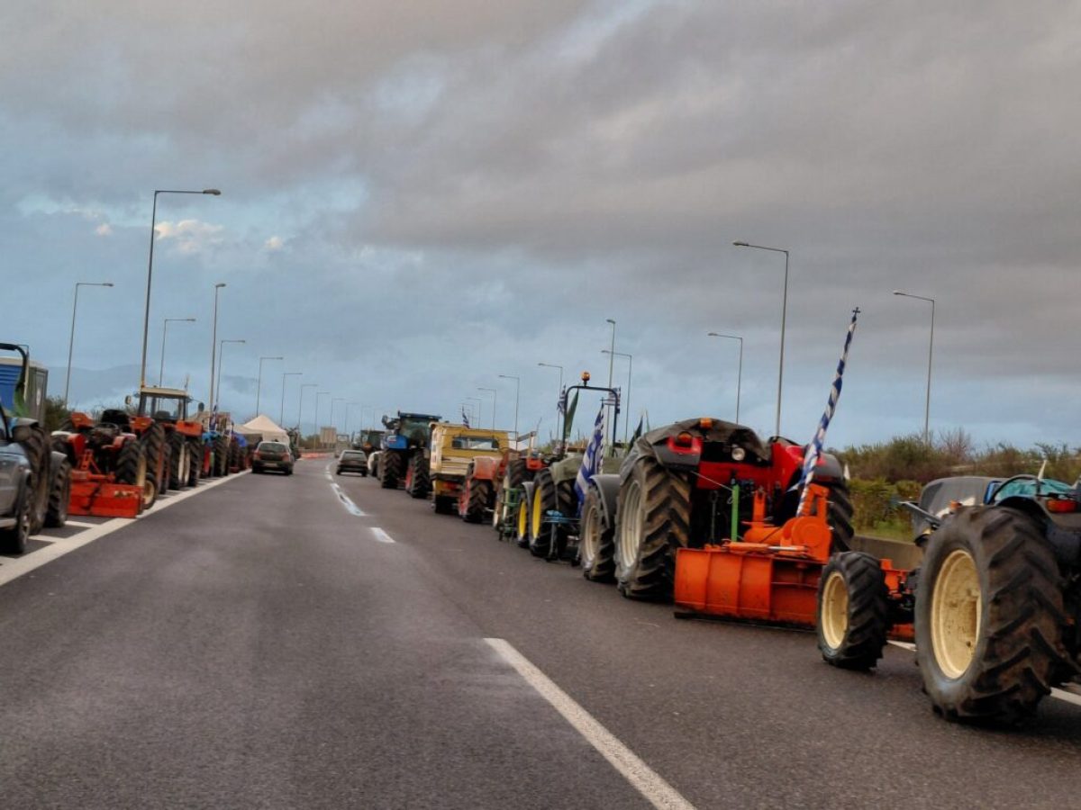 Δύο επιτροπές αγροτών στο ραντεβού την Τρίτη με τον Μητσοτάκη – Προειδοποιούν για κλιμάκωση-Ανοιχτοί οι δρόμοι