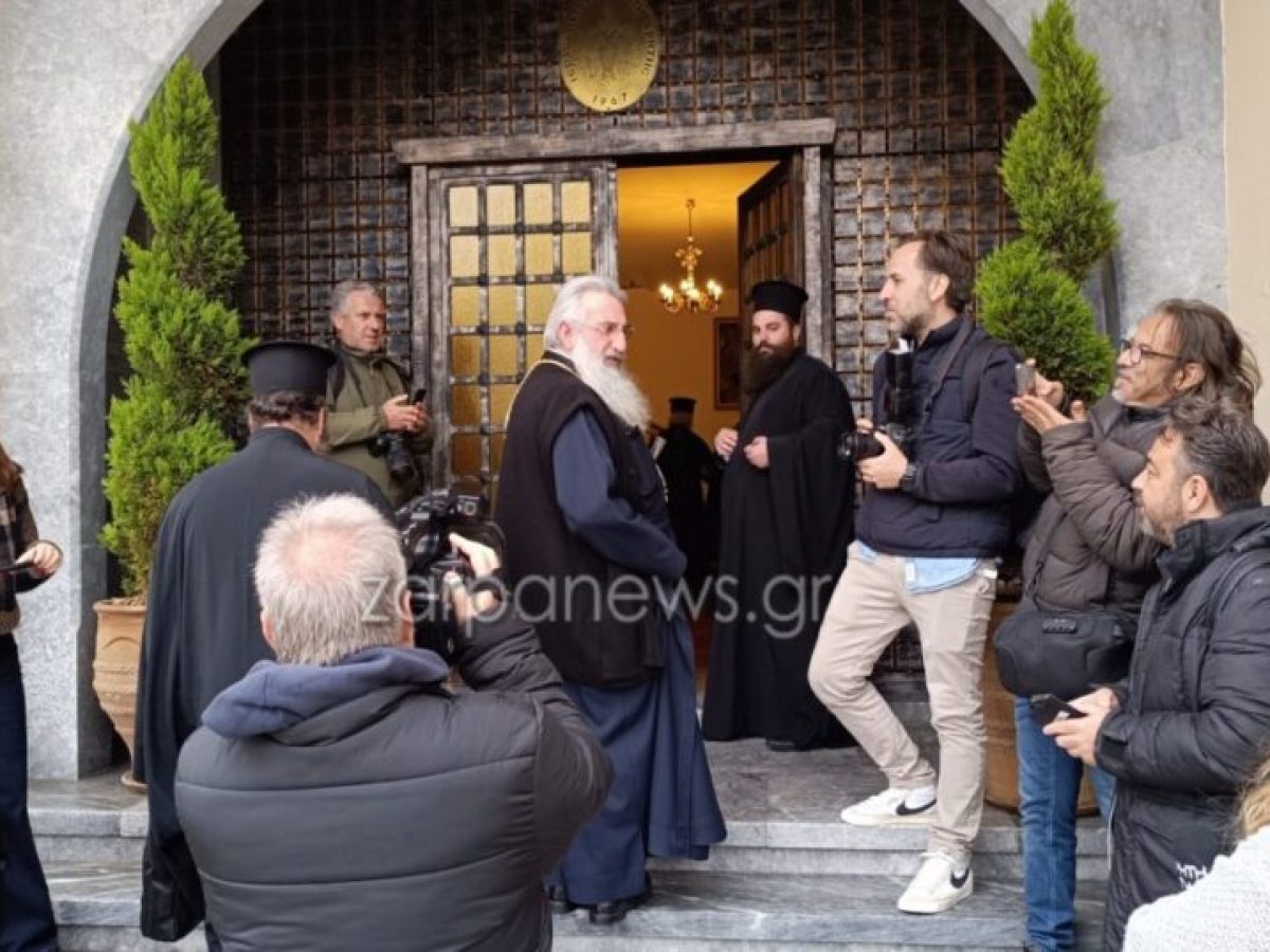 &Delta;ύ&omicron; &Kappa;&rho;&eta;&tau;&iota;&kappa;&omicron;ί &alpha;&rho;&chi;&iota;&epsilon;&rho;&epsilon;ί&sigmaf; &sigma;&tau;&eta;&nu; &Alpha;&nu;&tau;&iota;&pi;&rho;&omicron;&sigma;&omega;&pi;&epsilon;ί&alpha; &tau;&omicron;&upsilon; &Omicron;&iota;&kappa;&omicron;&upsilon;&mu;&epsilon;&nu;&iota;&kappa;&omicron;ύ &Pi;&alpha;&tau;&rho;&epsilon;&iota;&alpha;&rho;&chi;&epsilon;ί&omicron;&upsilon; &gamma;&iota;&alpha; &tau;&eta;&nu; &epsilon;&kappa;&lambda;&omicron;&gamma;ή &Mu;&eta;&tau;&rho;&omicron;&pi;&omicron;&lambda;&iota;&tau;ώ&nu; &Kappa;&upsilon;&delta;&omega;&nu;ί&alpha;&sigmaf; &kappa;&alpha;&iota; &Lambda;ά&mu;&pi;&eta;&sigmaf;