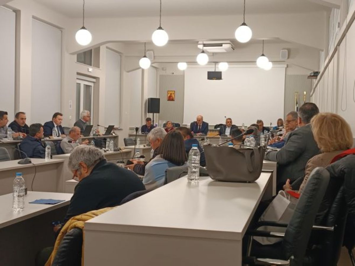 Εγκρίθηκε ο προϋπολογισμός του δήμου Τρίπολης | Τζιούμης: “Γίνεται τεράστιο έργο” – Οι ενστάσεις της αντιπολίτευσης