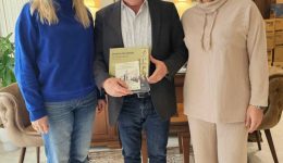 divistorikΑ-tis-miliΑs.-60-chroniΑ