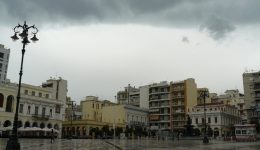 divme-to-touloumi-to-nero
