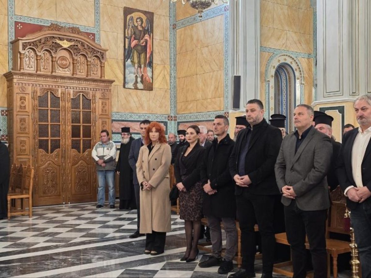 Το φλουρί της Βασιλόπιτας της Ι.Μ. Αιτωλίας & Ακαρνανίας στο κ. Μαυρομμάτη – Οι ευχές του για καλή χρονιά