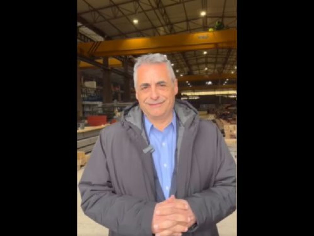 Τζιούμης: “Μετά από 55 χρόνια προχωράμε στην συντήρηση του ανδριάντα του Θεόδωρου Κολοκοτρώνη εδώ στην πόλη της Τρίπολης!” (vd)