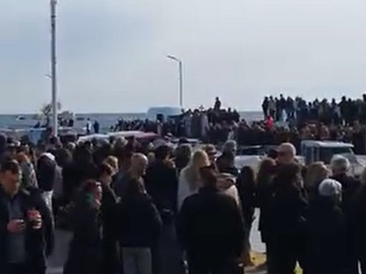 Αρτέμιδα: Μεγαλοπρεπής ο εορτασμός των Θεοφανείων (φωτό & βίντεο)