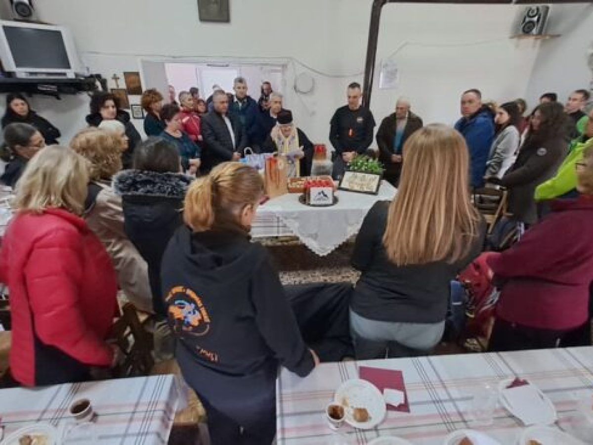 “Δρομέας Θράκης” και Δήμος Μαρώνειας-Σαπών: «Πεζοπορική δράση στους Βράχους του Πεπρωμένου» (φωτος)